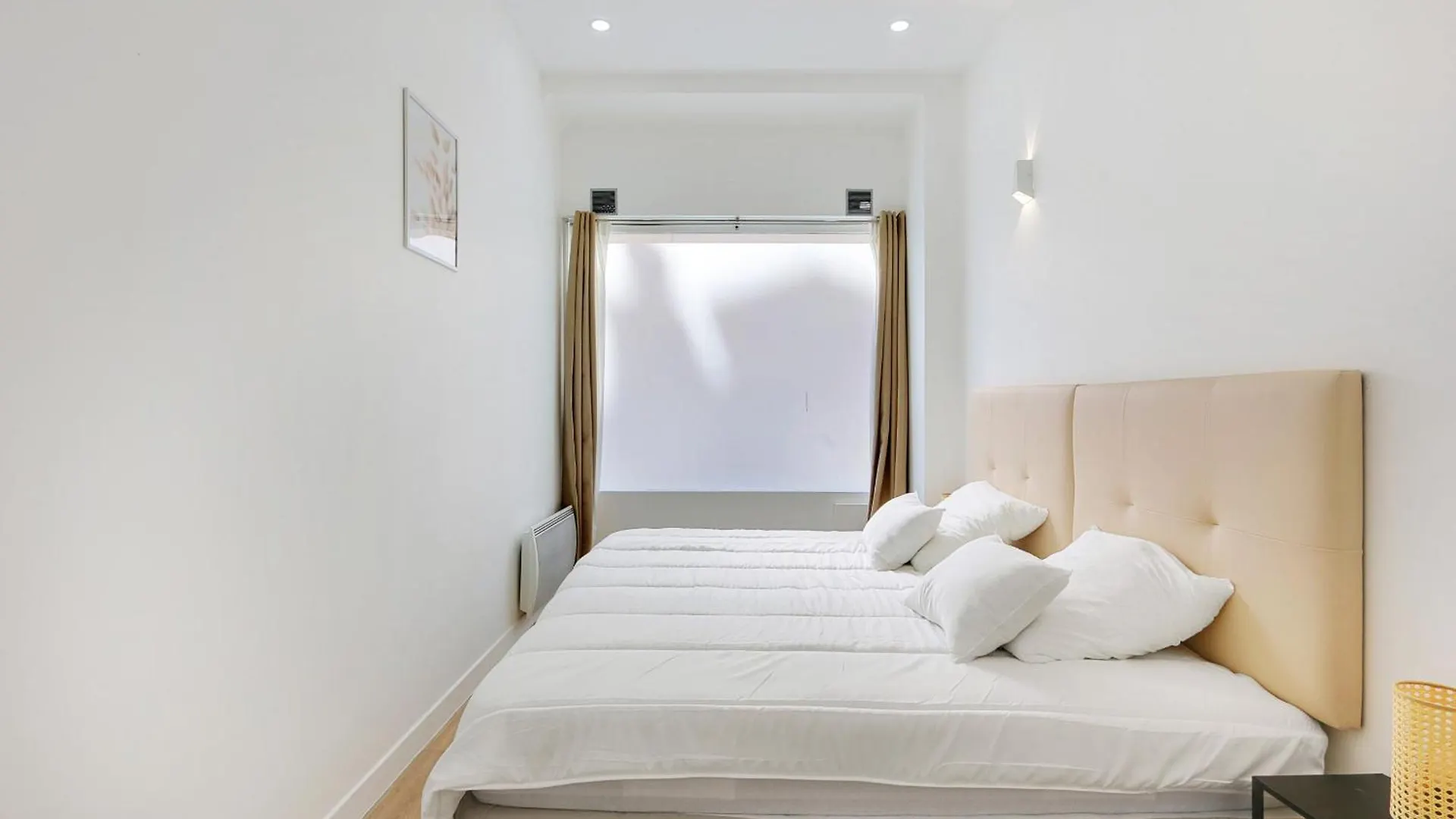 Sublime 2 Bedroom Flat In Paris 0*,  France
