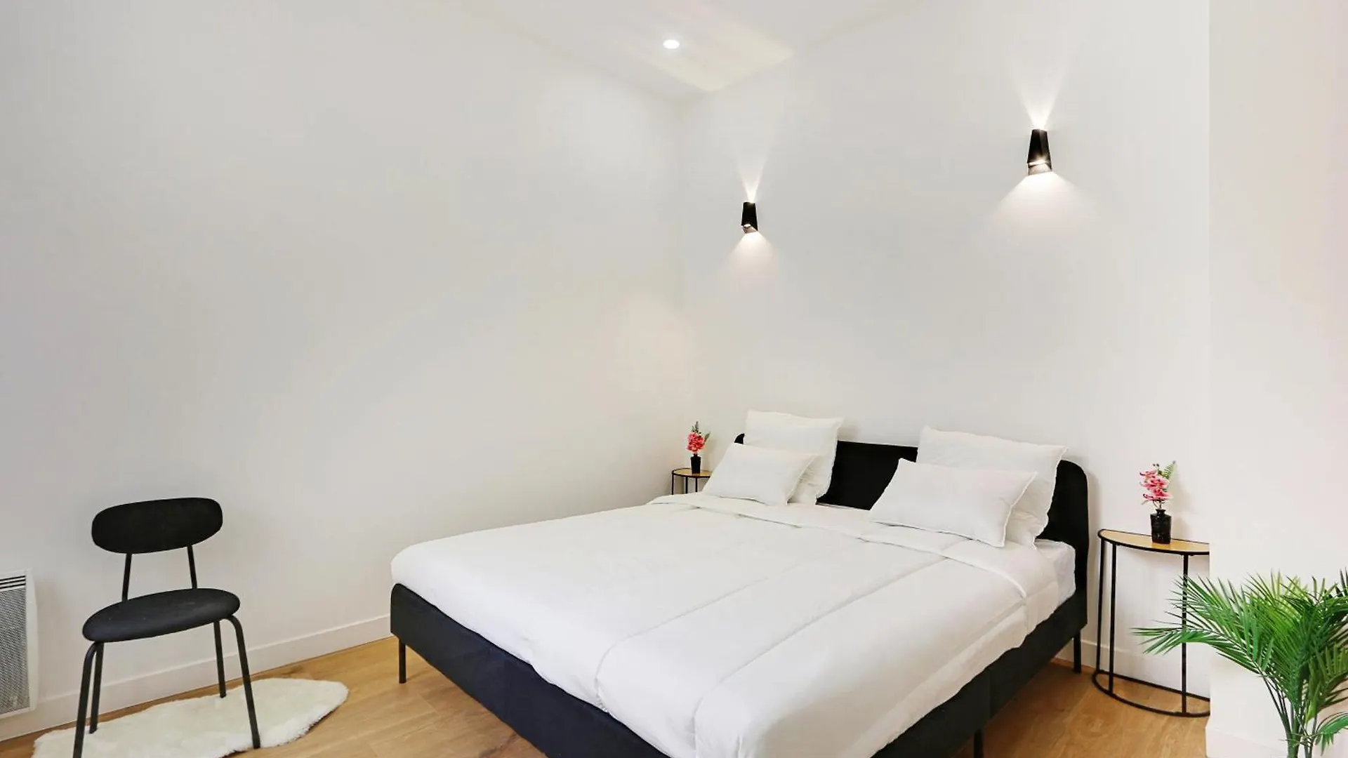 Sublime 2 Bedroom Flat In Paris