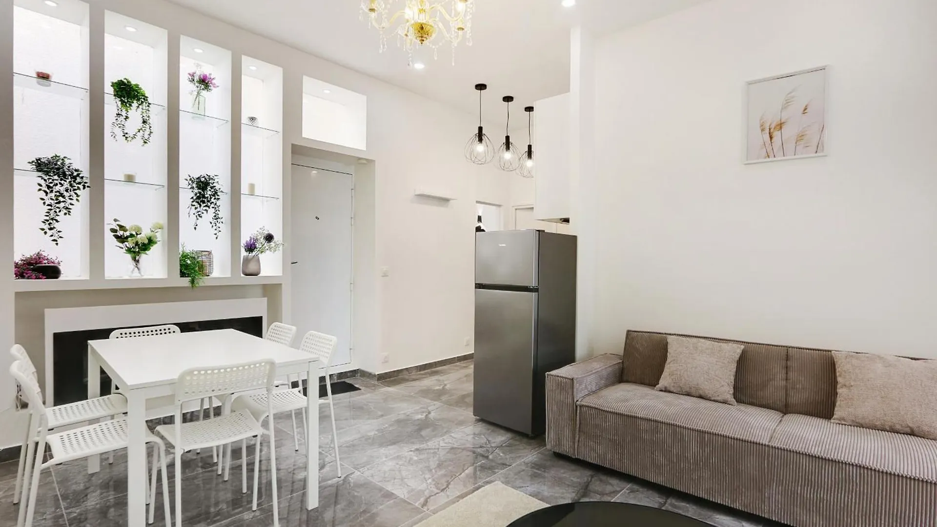 Sublime 2 Bedroom Flat In Paris 0*,